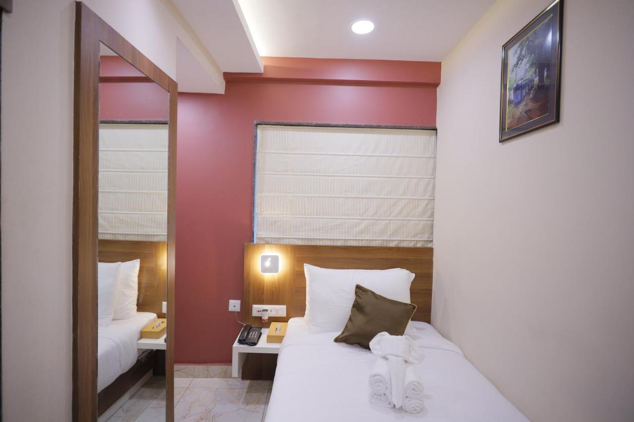 The Avenue Hotel Ballygunge كولكاتا المظهر الخارجي الصورة