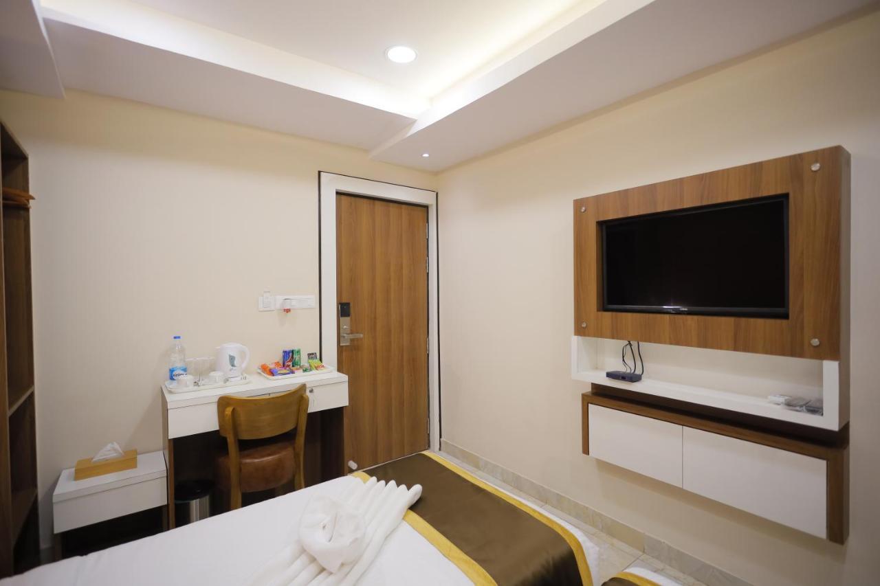 The Avenue Hotel Ballygunge كولكاتا المظهر الخارجي الصورة