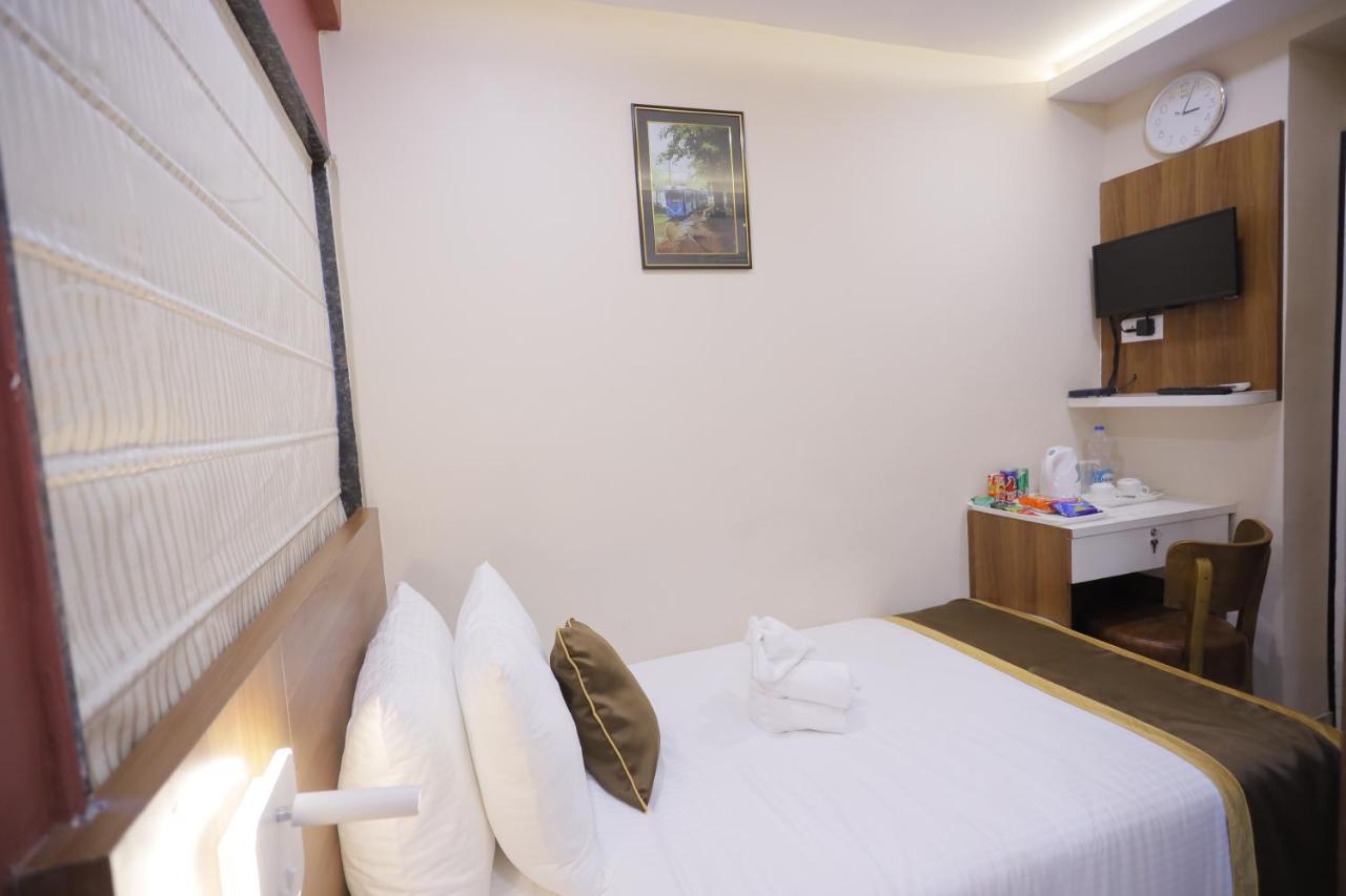 The Avenue Hotel Ballygunge كولكاتا المظهر الخارجي الصورة